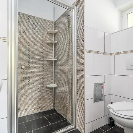 Mila Lejlighed Schwarz (Mecklenburgische Seenplatte)